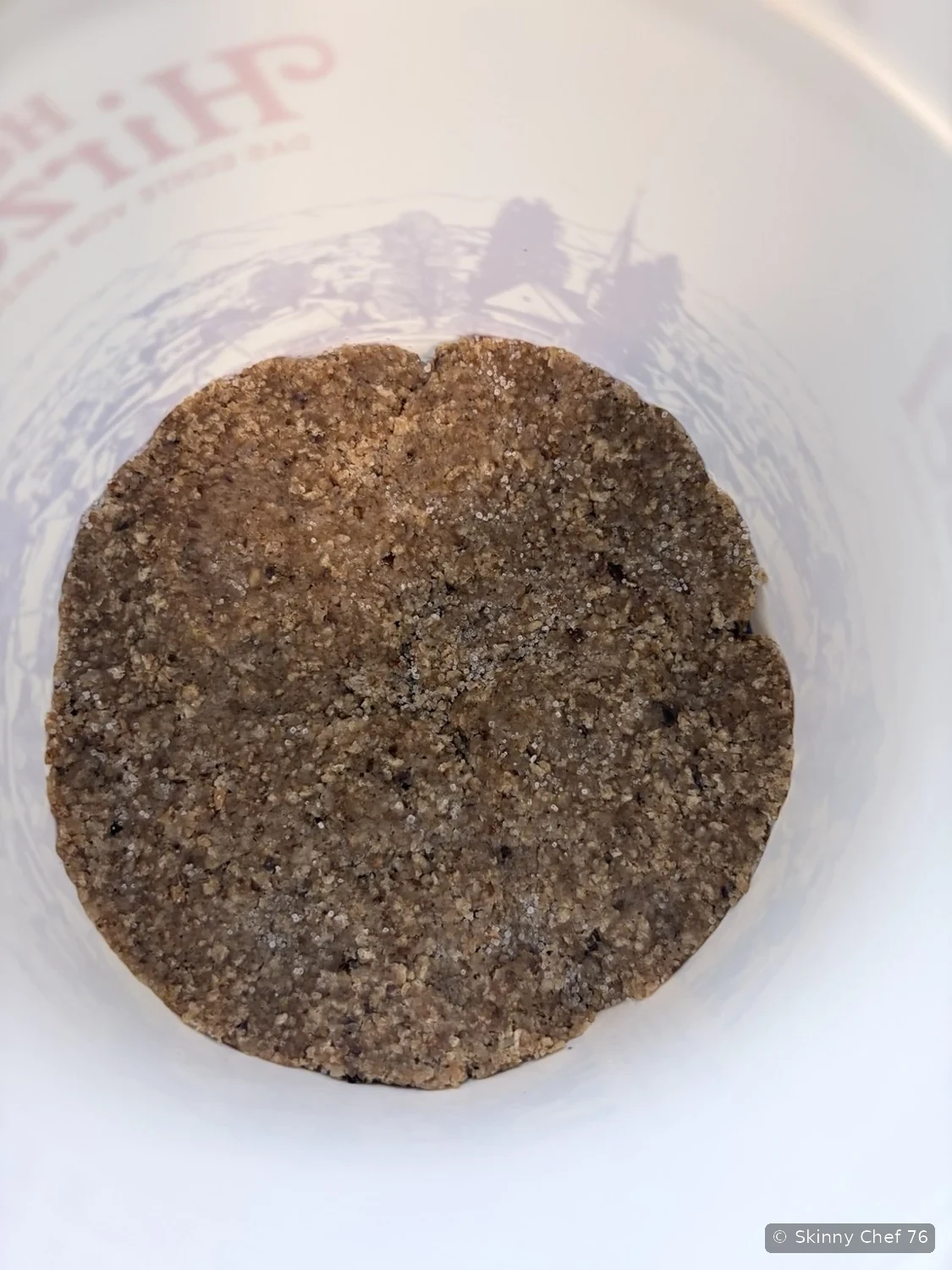 Der kleine Brot-Miso-Testansatz im Behälter – die gesamte Menge.