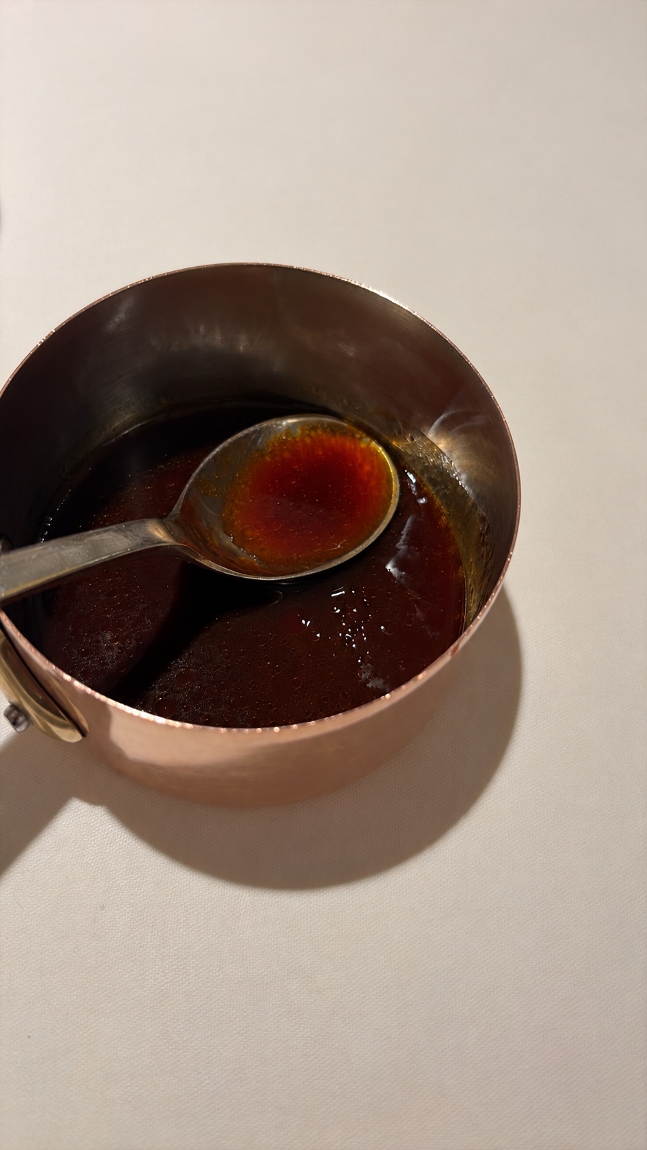 Sherry-Jus – Sauce zum Poltinger Lamm